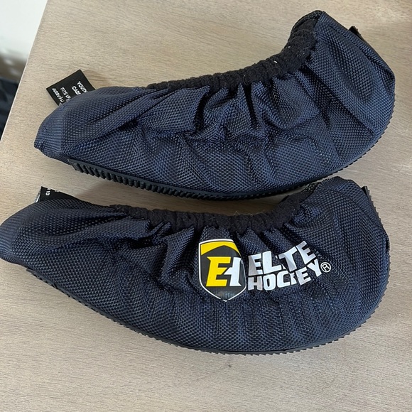 Youth ice skate guards - Picture 1 of 3